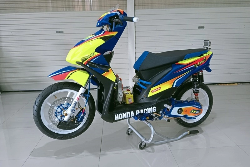 7 Gaya Modifikasi BeAT Karbu Paling Kekinian untuk Anak Muda modifikasi Honda BeAT karbu konsep road race - moladin