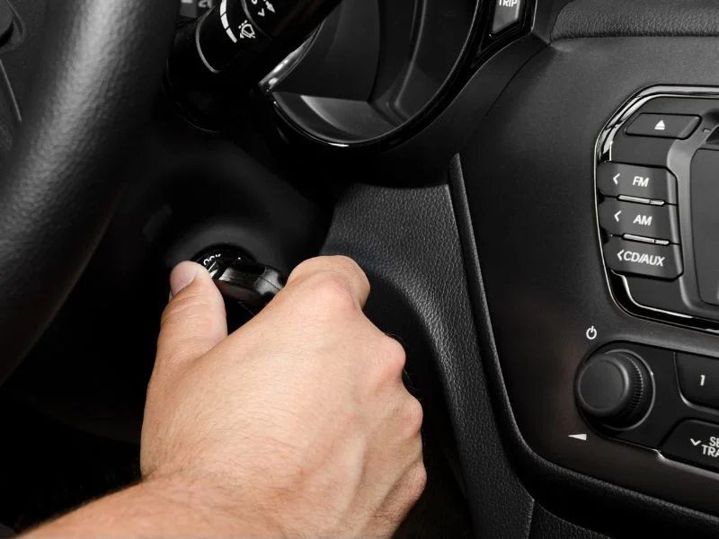 manasin mobil berapa lama - Moladin