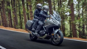 7 Motor Touring Matic Terbaik untuk Perjalanan Jauh di 2025