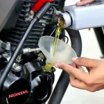 Oli PCX 160 Berapa Liter? Ini Kapasitas yang Ideal - Tuwaga