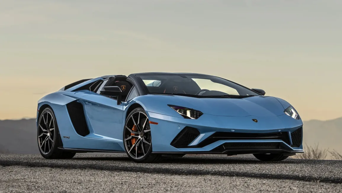 pajak mobil lamborghini - Moladin 