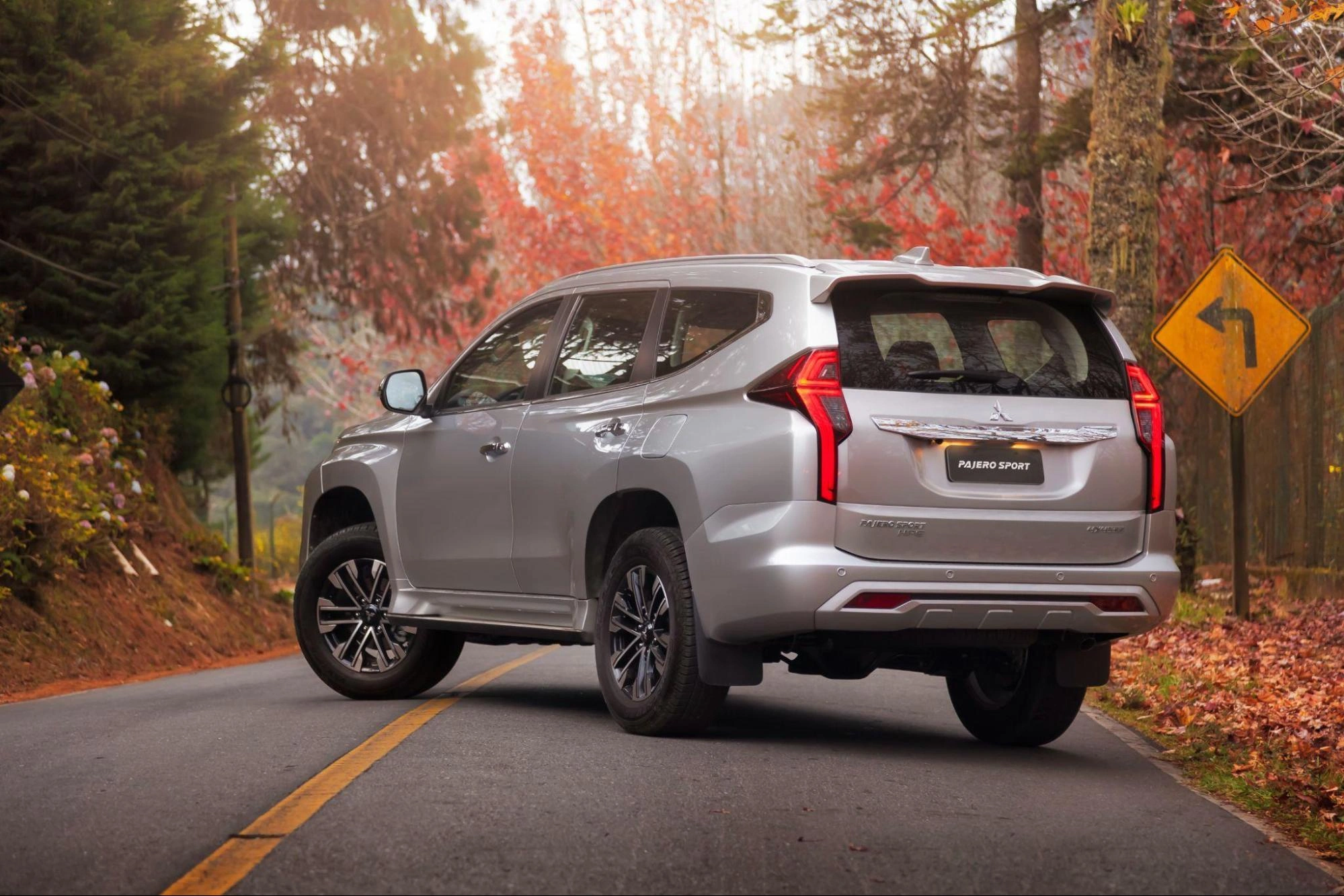 pajak mobil pajero sport 2019 - Moladin