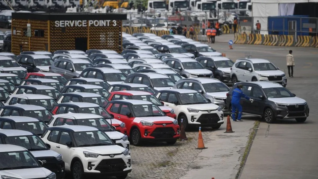 penjualan mobil - Moladin