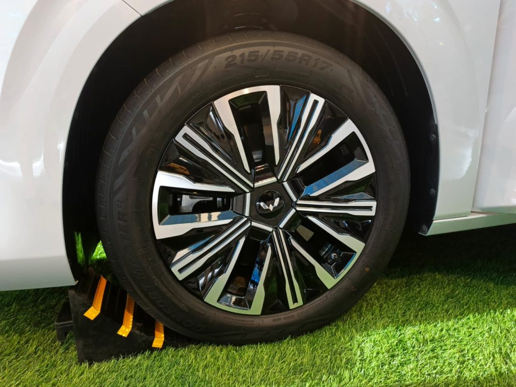 Harga Wuling Cortez Darion di Indonesia Mulai Rp 356 Juta wuling cortez darion 7