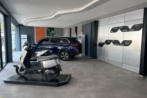 Serentak Polytron Resmikan Tiga Showroom Mobil Listrik di Tiga Kota Besar