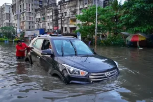 Berapa Biaya Perbaikan Mobil yang Terendam Banjir? Berikut Rinciannya!