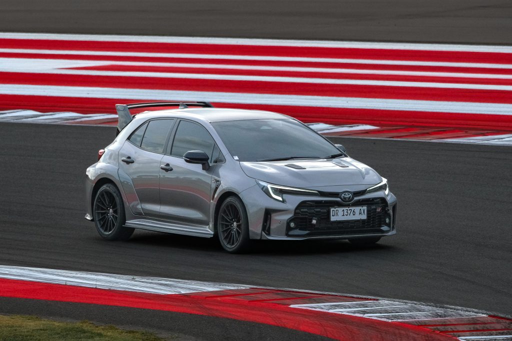 Begini Serunya Geber Semua Model Toyota GR