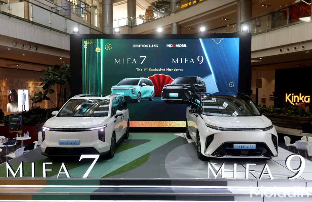 20 Merek Mobil China di Indonesia, Mana Paling Laris? Maxus merek mobil China di Indonesia - Moladin