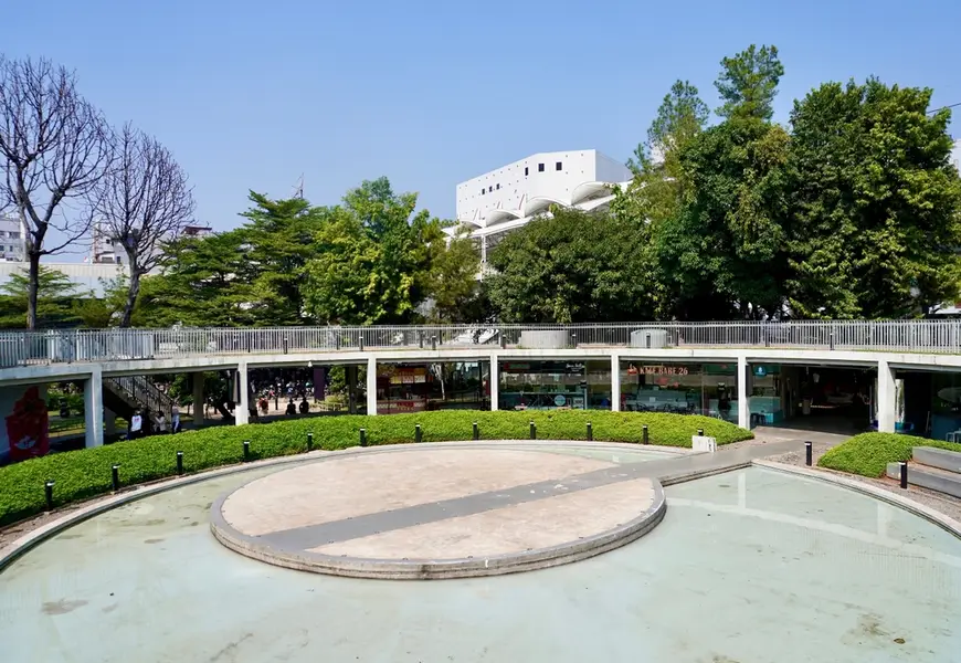 Taman Literasi Blok M tempat wisata gratis di Jakarta - Moladin