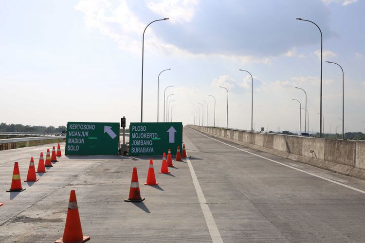 Update Tarif Tol Kertosono Mojokerto 2025, Cek Biayanya di Sini Tol kertosono mojokerto