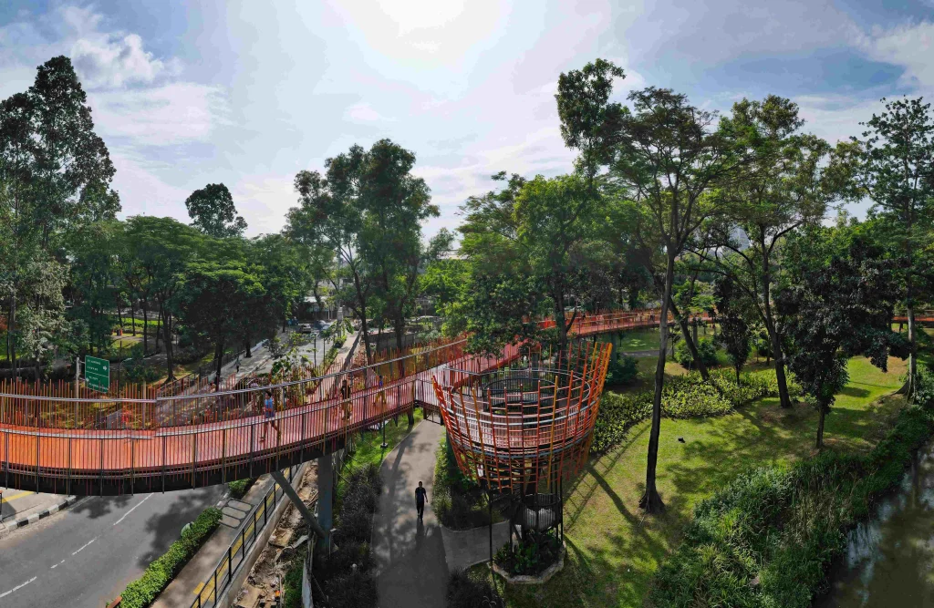Tebet Eco Park tempat wisata di Jakarta - Moladin