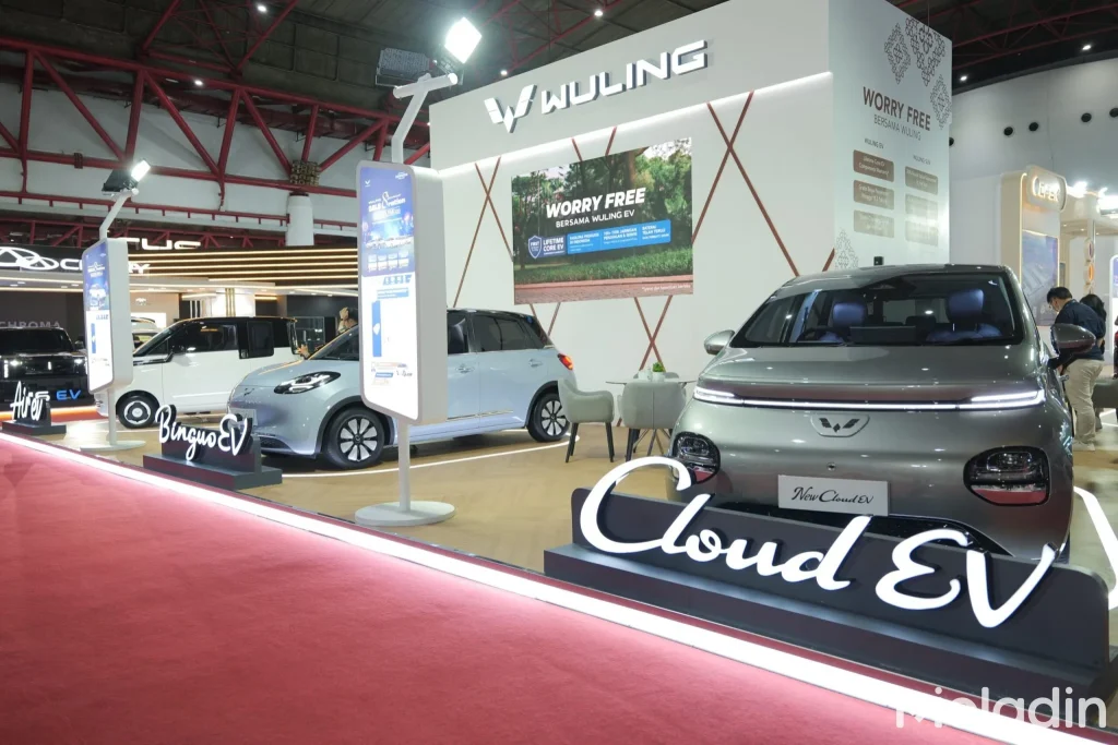 20 Merek Mobil China di Indonesia, Mana Paling Laris? Wuling merek mobil China di Indonesia - Moladin