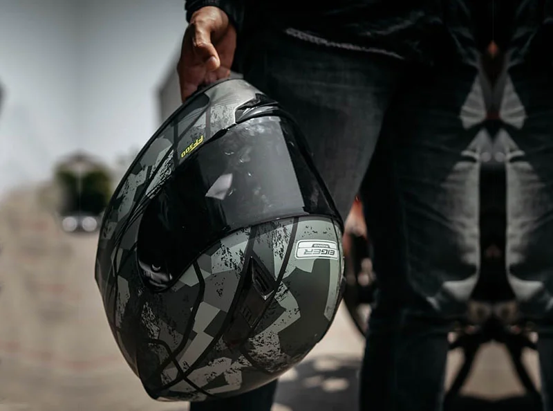 11 Rekomendasi Merek Helm SNI Terbaik di Indonesia 2025 helm sni - Moladin