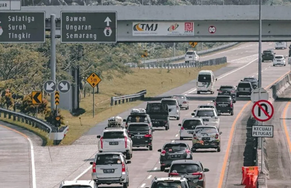 jakarta ke semarang berapa jam naik mobil - Moladin