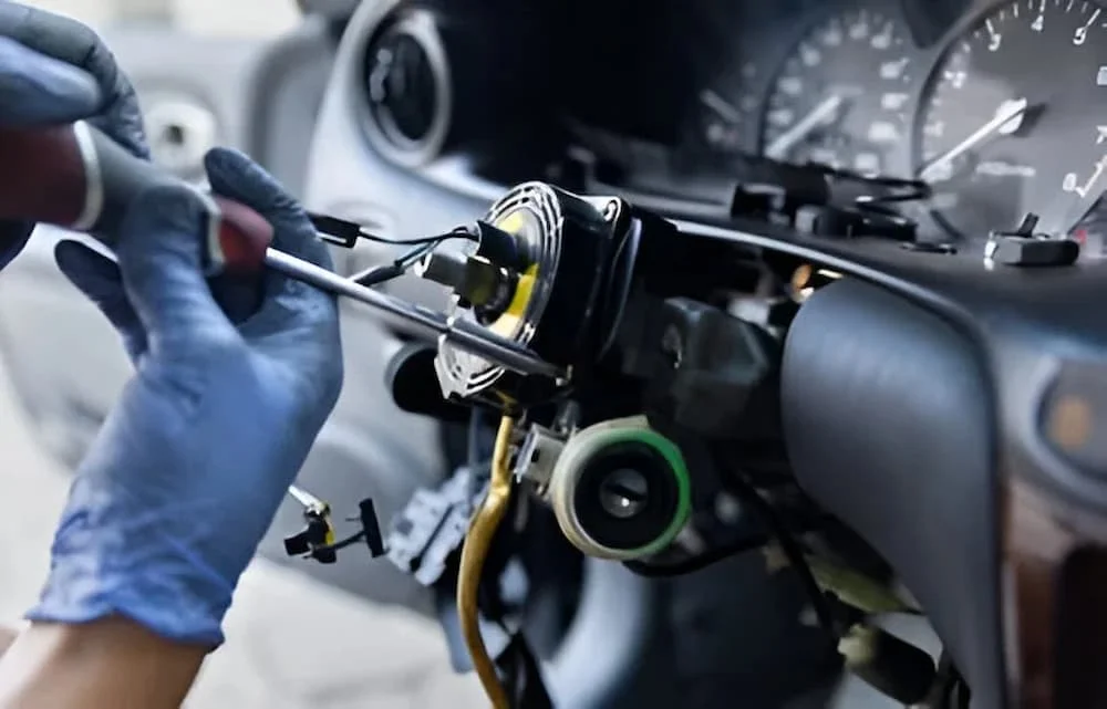 Kupas Tuntas 7 Komponen Sistem Kemudi Mobil dan Fungsinya! komponen sistem kemudi - Moladin