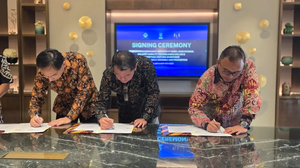 mobil anak bangsa - Moladin