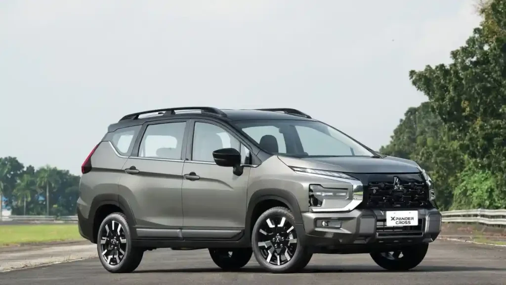 mobil hybrid 2026 Xpander Hybrid - Moladin