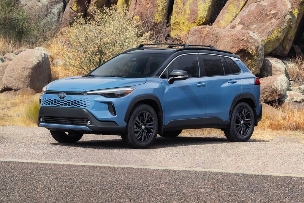 7 Rekomendasi Mobil Hybrid Paling Irit Terbaik di 2025! mobil hybrid paling irit - Moladin