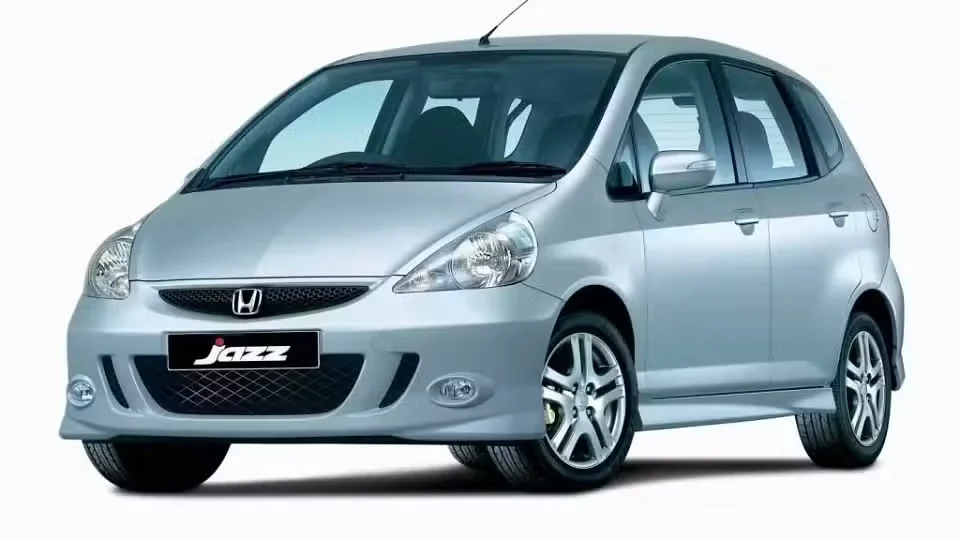mobil matic 50 jutaan Honda Jazz 2004 - Moladin