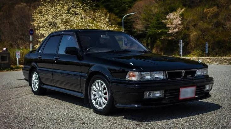 mobil sedan murah - Moladin