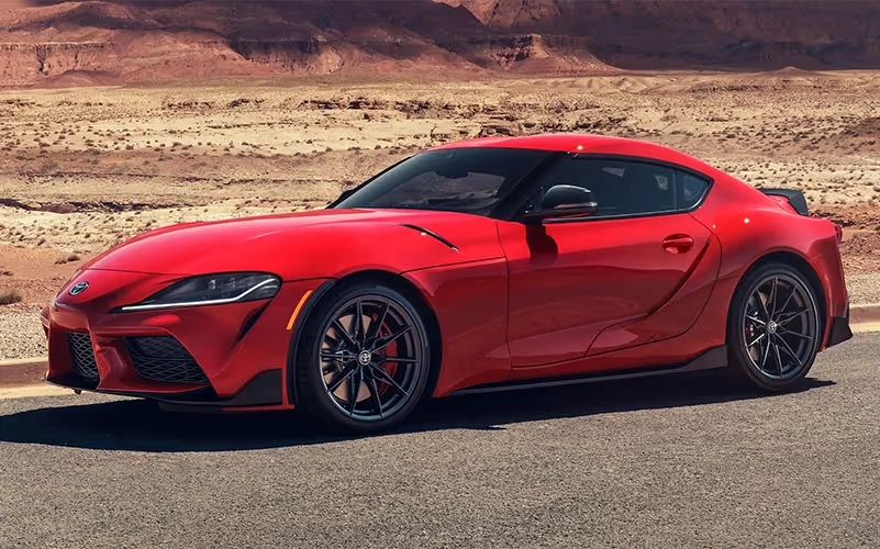 mobil toyota supra - Moladin