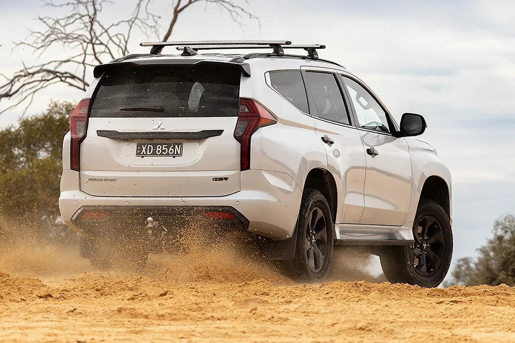 Pajero Sport 2026: Bocoran Desain, Mesin, dan Jadwal Rilis pajero sport 2026 - moladin