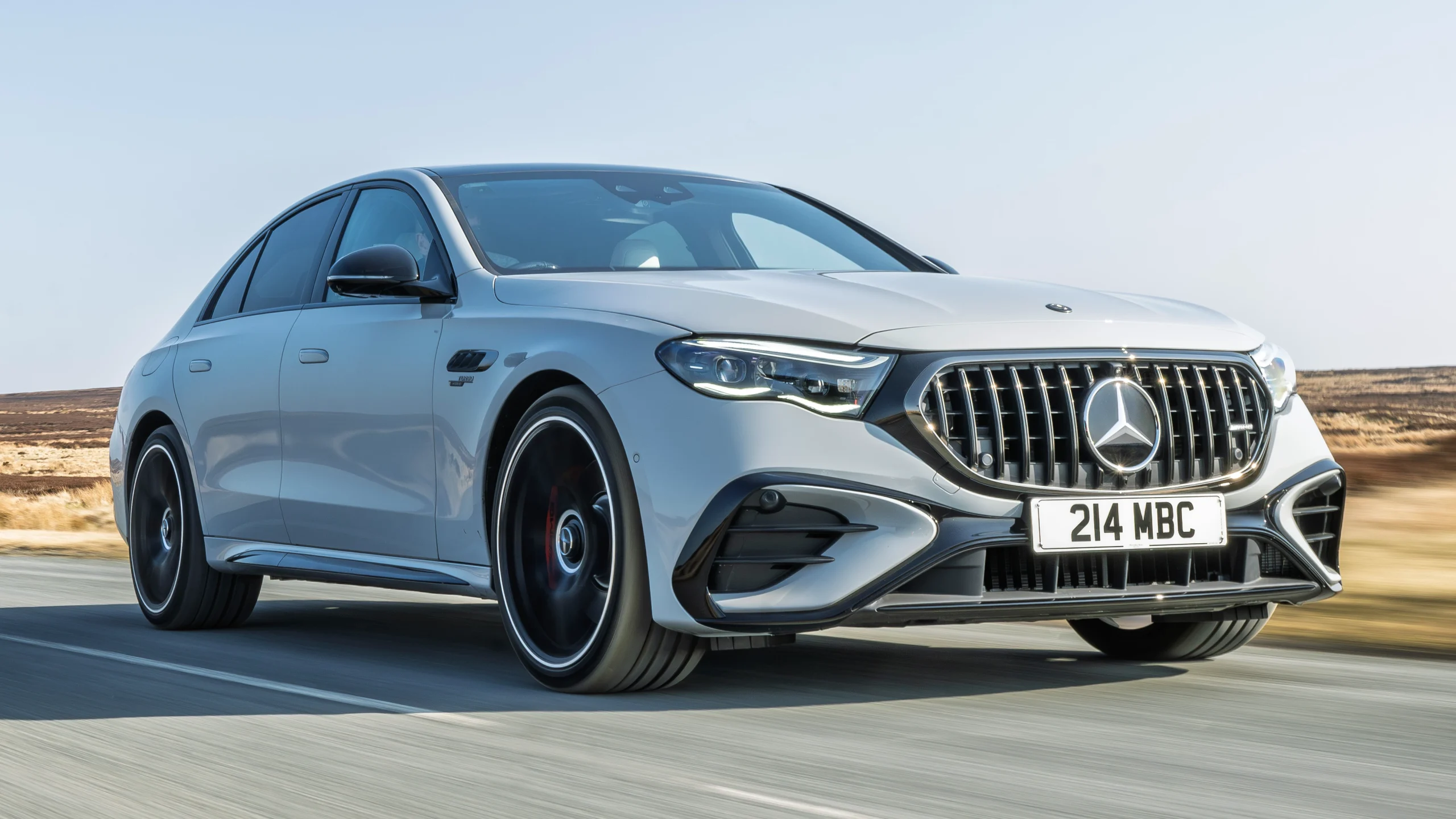 penjualan mobil mewah - Moladin