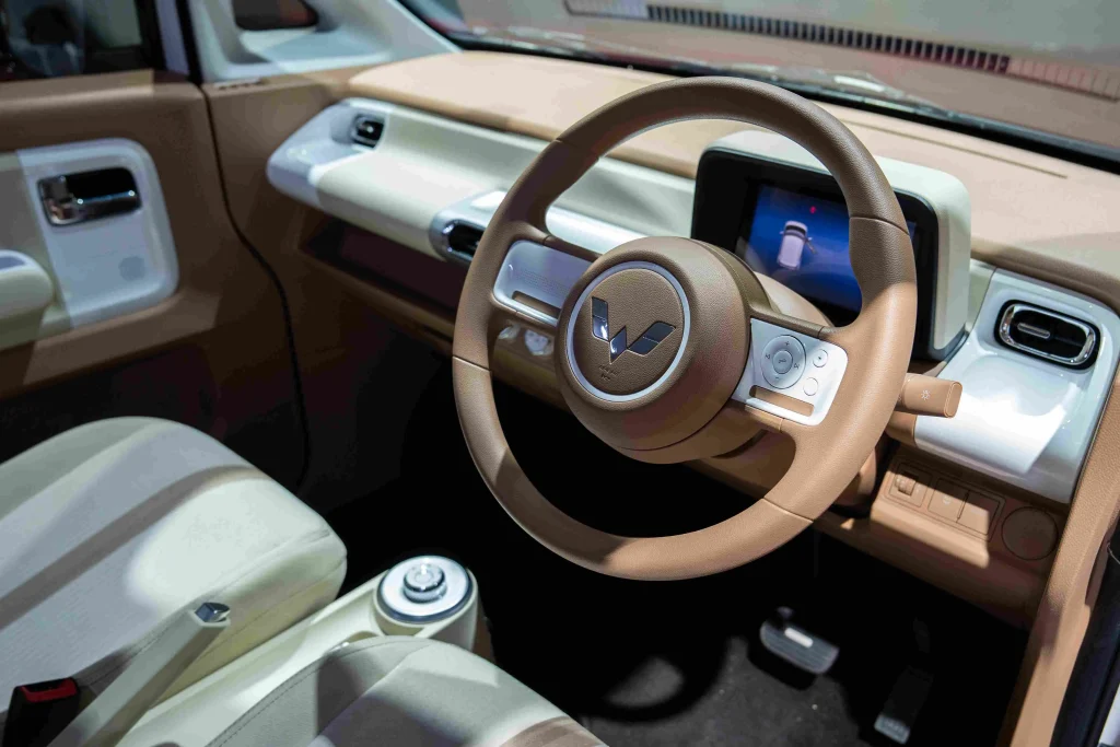 interior wuling air ev tamarind sunset - Moladin