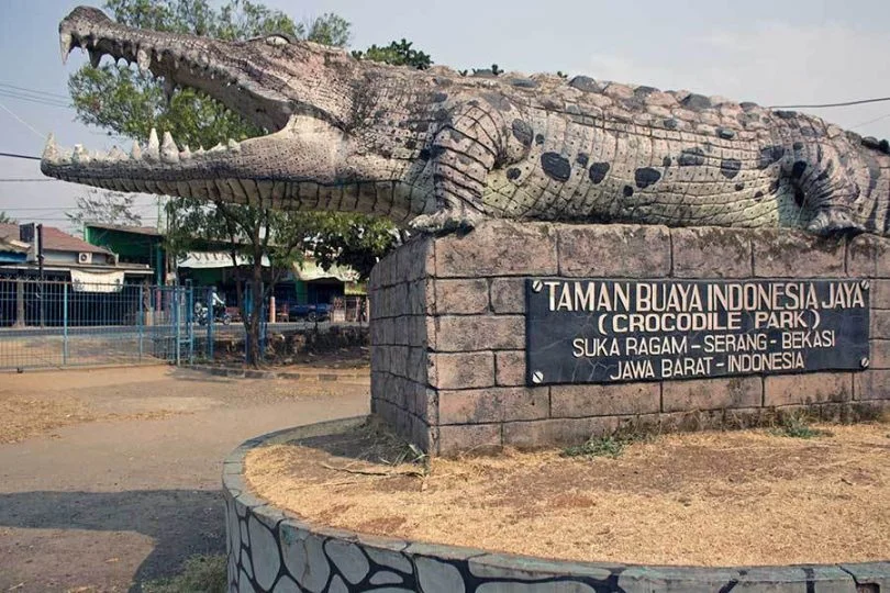 tempat wisata bekasi murah meriah - Moladin