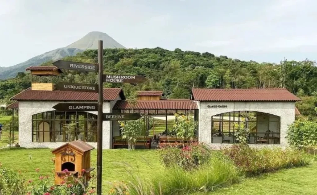 tempat wisata di bogor yang sejuk - Moladin