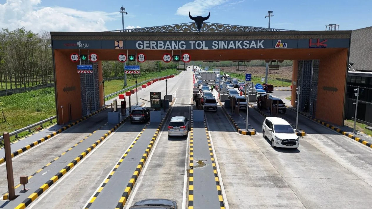 GRATIS! Tol Sinaksak - Simpang Panei Hadirkan Kelancaran saat Nataru 2025/2026 tol sinaksak - simpang panei - Moladin