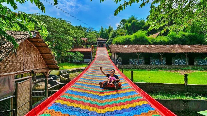 wisata anak di jogja - Moladin