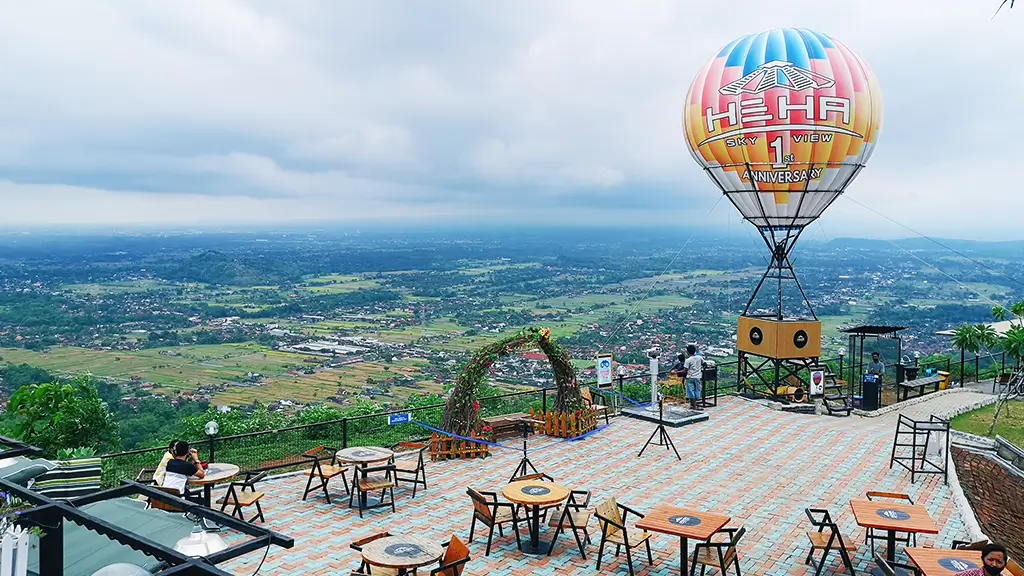 wisata jogja viral tiktok heha sky view - moladin