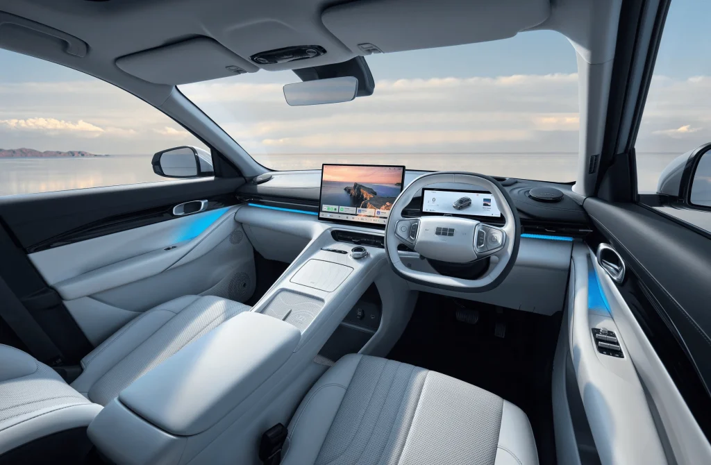 Interior GEELY EX5 cabin