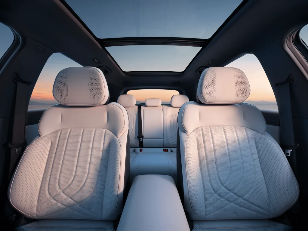 Interior GEELY Starray EM-i seating