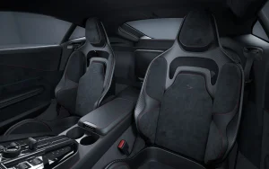 Aston Martin Vantage S