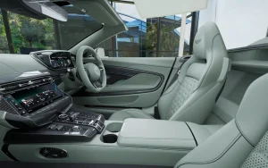 Aston Martin Vanquish Volante