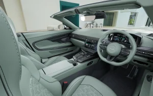 Aston Martin Vanquish Volante