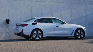 BMW THE i4