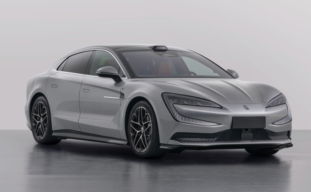 Yangwang U7 EV 2026: Sedan Listrik Mewah dengan Jarak Tempuh hingga 1.006 Km yangwang U7 EV