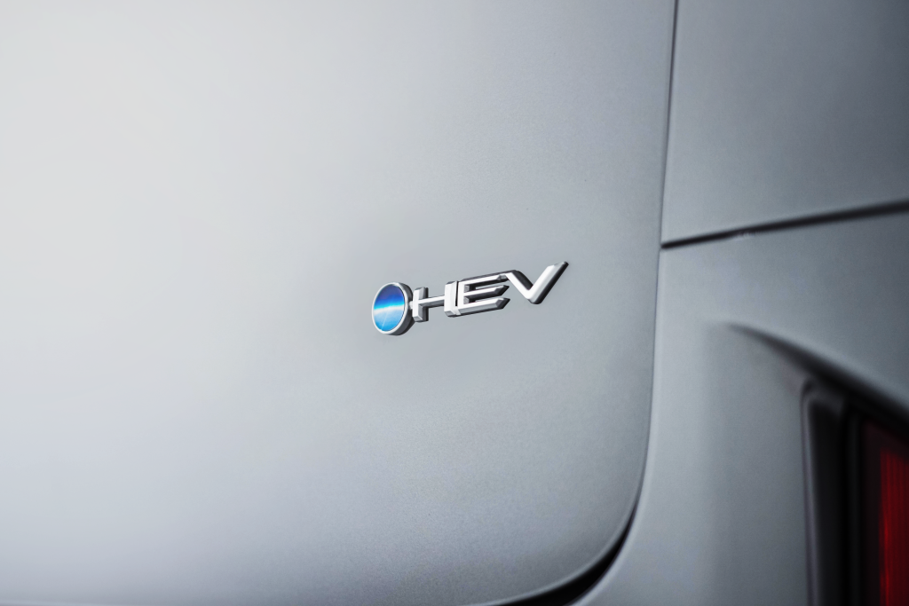 Toyota Vellfire Hybrid 2026