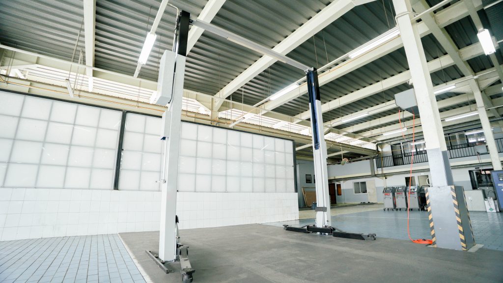 Showroom LEPAS Trimegah Bekasi Resmi Beroperasi, Ada SPKLU Fast Charging dan Perbaikan Body & Paint 3S Sales Service Spare Parts serta authorized Body Paint