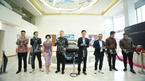 Showroom LEPAS Trimegah Bekasi Resmi Beroperasi, Ada SPKLU Fast Charging dan Perbaikan Body & Paint