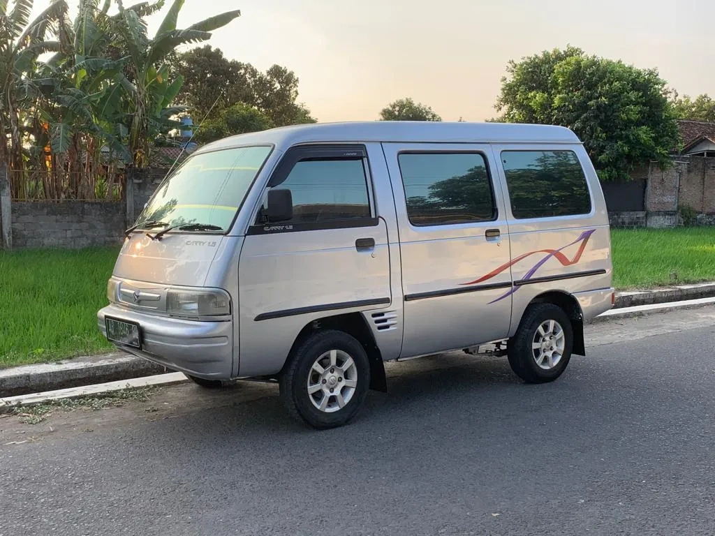 Mobil Bekas Seharga Motor: 8 Pilihan Layak Pakai di 2026 Suzuki Carry Futura mobil bekas seharga motor - Moladin