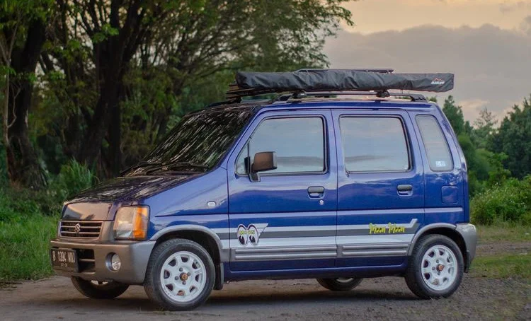 Mobil Bekas Seharga Motor: 8 Pilihan Layak Pakai di 2026 Suzuki Karimun Kotak mobil bekas seharga motor - Moladin