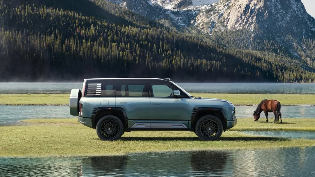 byd yangwang u8 - Moladin