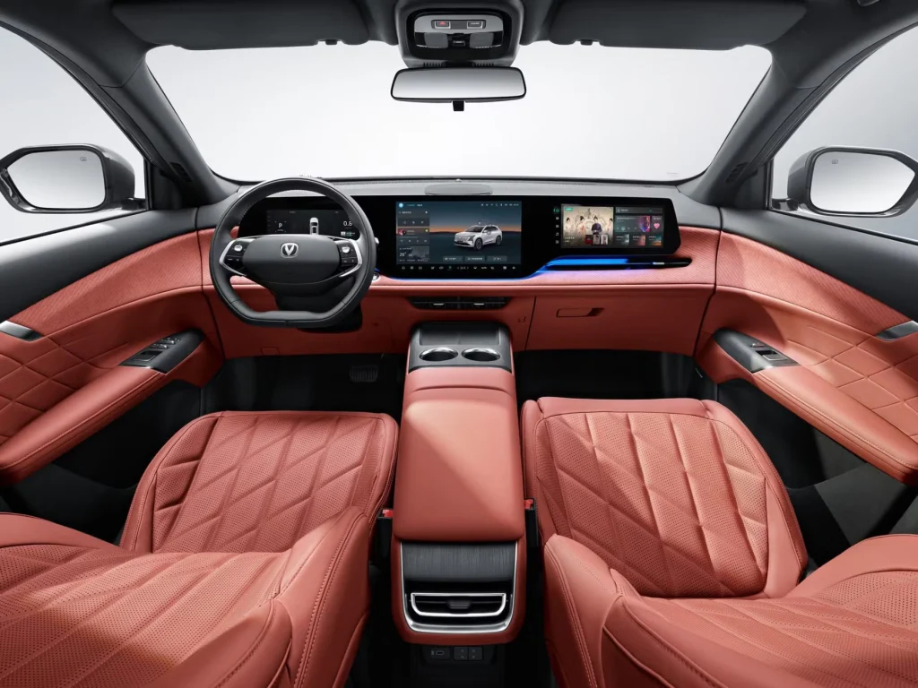 Changan CS75 Plus Pecahkan Rekor Dunia, Bisa Lompat di Suhu Ekstrem! changan CS75 plus interior - Moladin