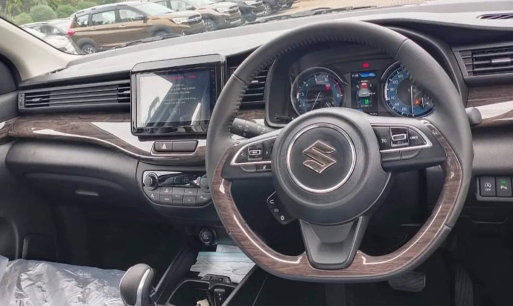 Interior Ertiga: Perbedaan Varian GA, GL, dan GX yang Wajib Kalian Tahu Interior Ertiga