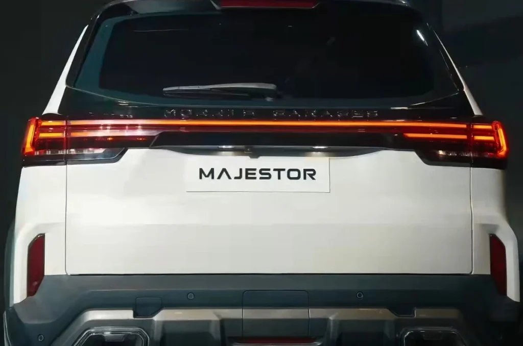 eksterior MG Majestor - Moladin