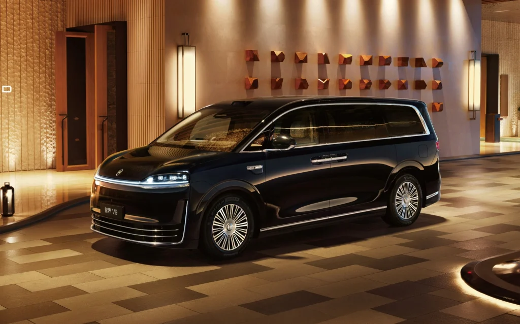 Luxeed V9 Hadir sebagai MPV Canggih, Siap Tantang Alphard dan Denza D9 eksterior luxeed v9 - Moladin